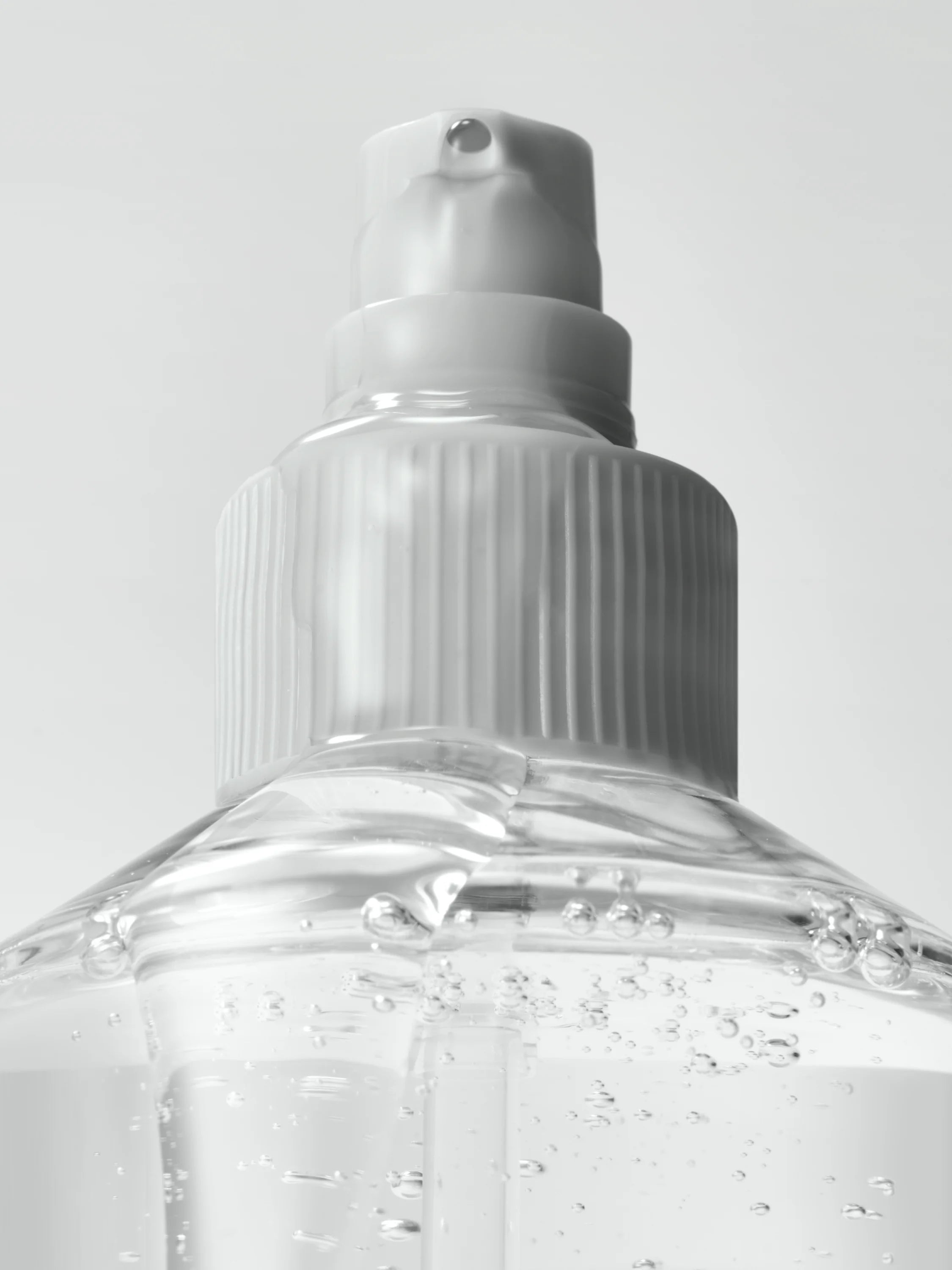 Shining Armor Frizz & Heat Primer